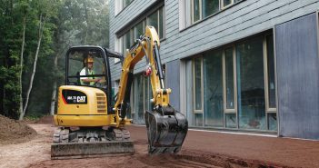 Une pelle de location : indispensable pour tous travaux de terrassement