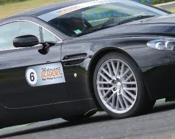 Stage en Aston Martin