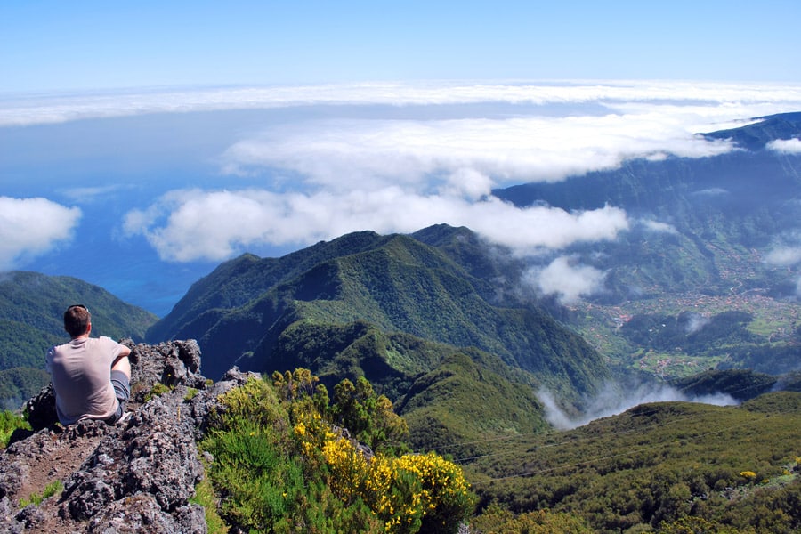 Combien côute une location de voiture à la réunion ?