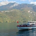 A la découverte du lac d’Annecy sur un bateau sans permis