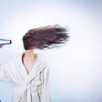 Chute de cheveux chez les femmes: Quelles solutions ?