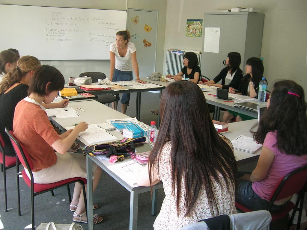 Apprendre le français langues étrangères à Paris