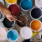 Quelles sont les étapes à suivre pour engager un peintre professionnel ?