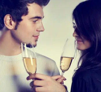 couple jeune champagne