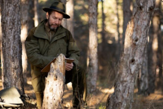 Veste de traque : le guide des modèles performants et durables